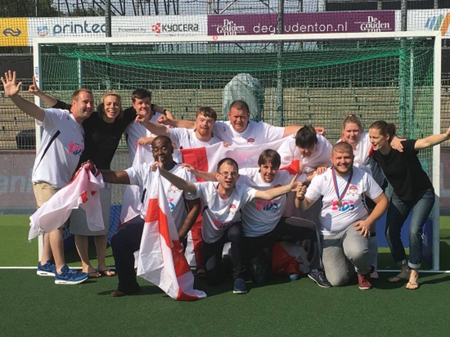 Winning Euro para hockey team