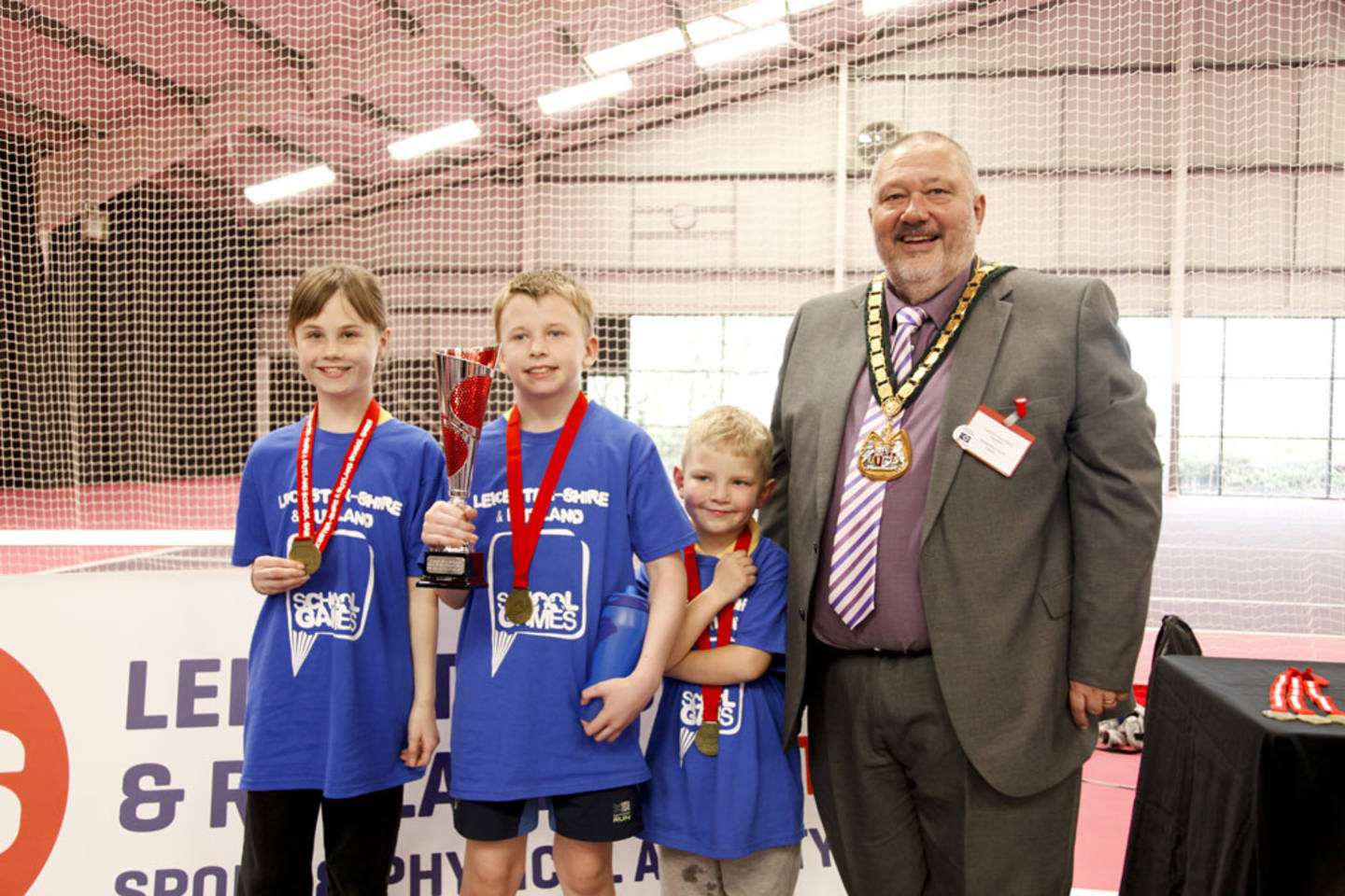 Kurling Winners Melton & Belvoir with Ozzy O'Shea, Leicestershire County Council Chairman