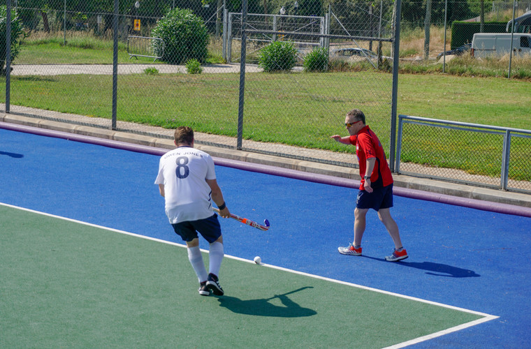 Steve Bradley coaching hockey