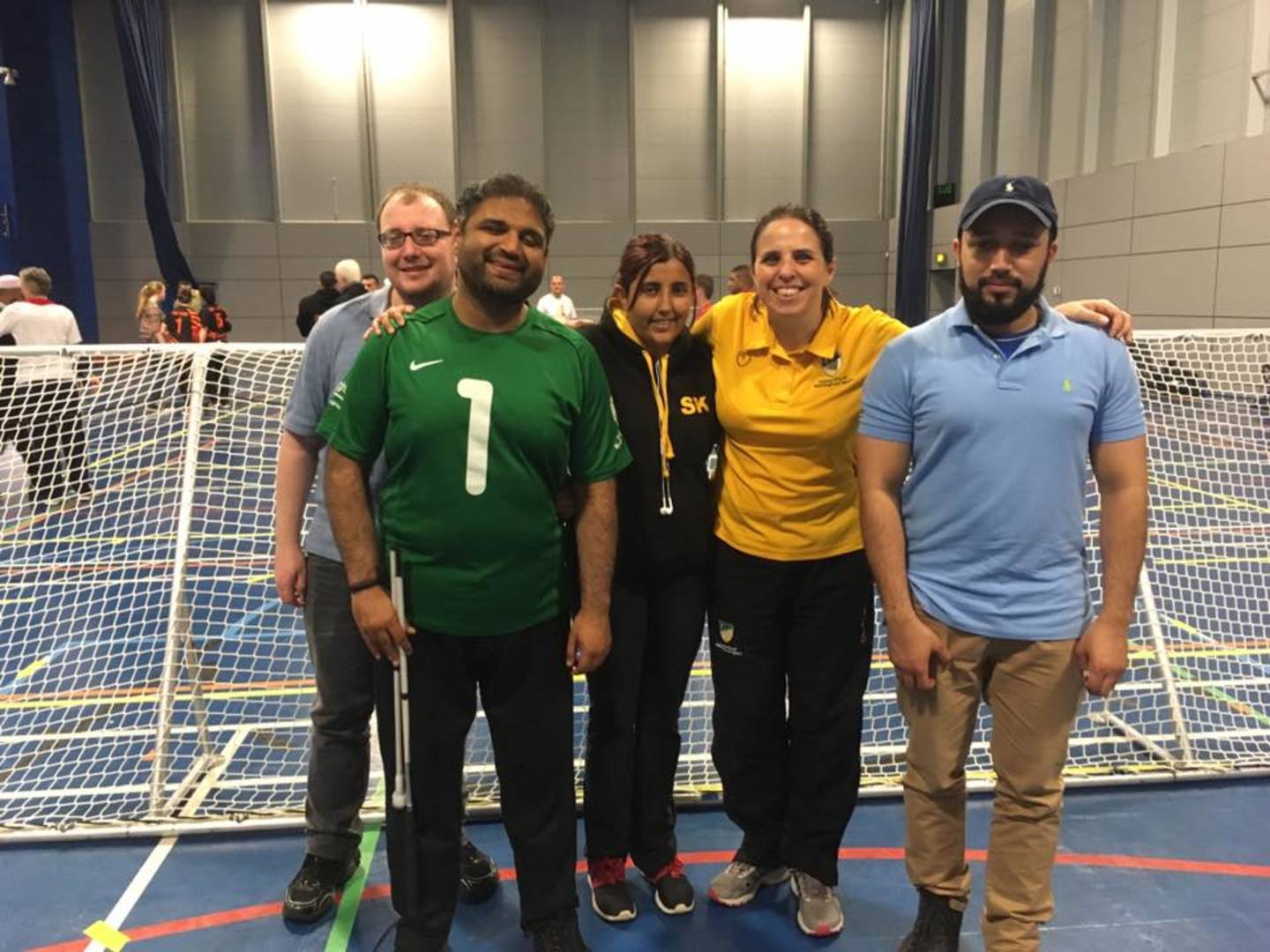 Hannah Webber (second from right) with Nottinghamshire players