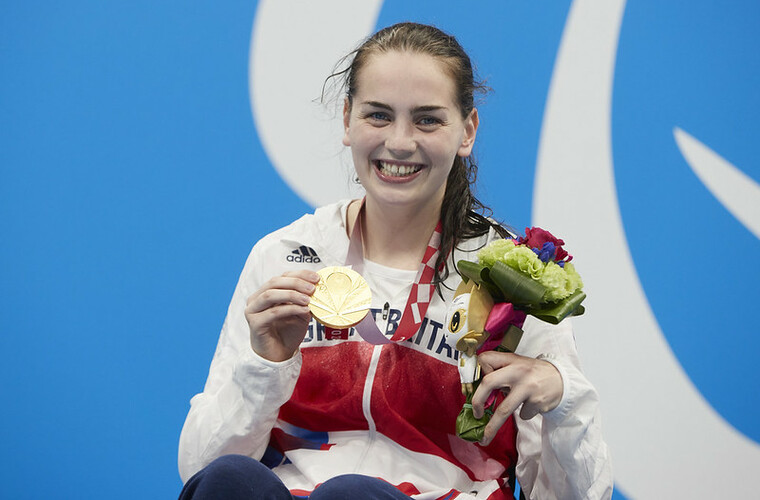 Para swimmer Tully Kearney gold medal on podium