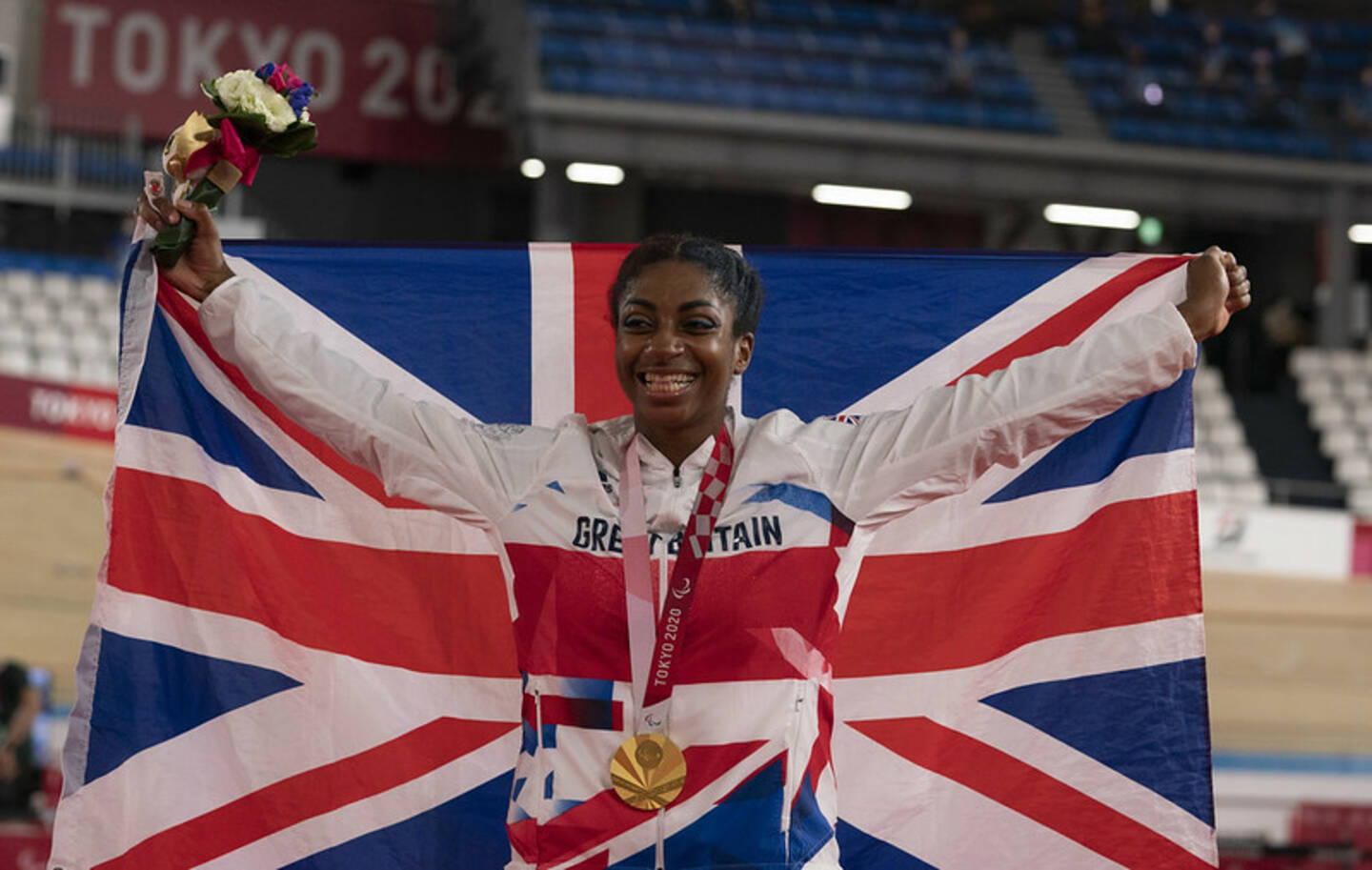 Para cyclist Kadeena Cox gold medal in C4 5 500 time trial