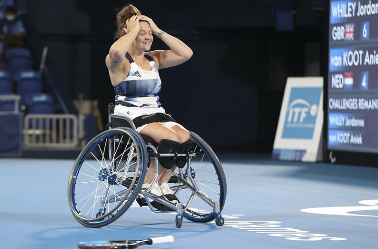 Jordanne Whiley wins bronze in womens singles wheelchair tennis at Tokyo 2020