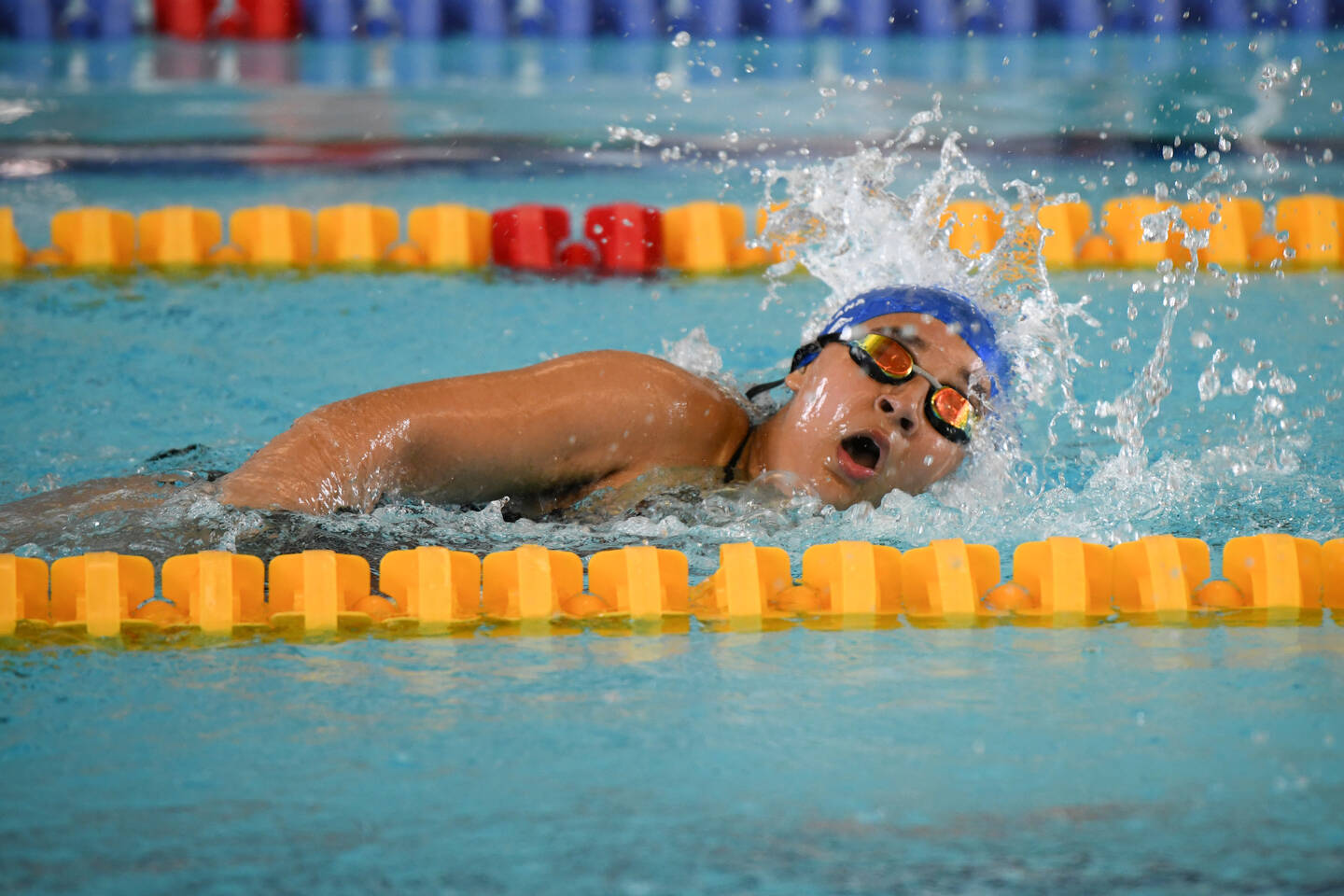 Swimmer swims front crawl at the British Junior Para Swimming Championships 2025